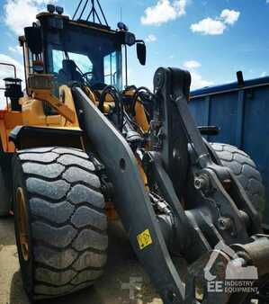 Ładowarki kołowe 2017 Volvo L 150 H (1)