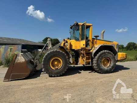 Kolové nakladače 2005 Volvo L 120 E (7)