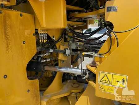 Ładowarki kołowe 2019 Caterpillar 972 M (5)