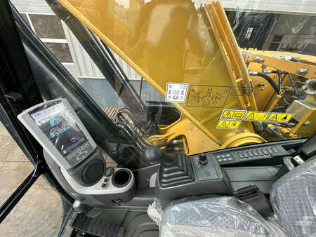 Caterpillar 320D2 Excavator availble with powerpack / Unused