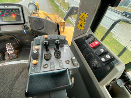 Hjullaster 2014 Caterpillar 966M XE - Excellent condition (19)