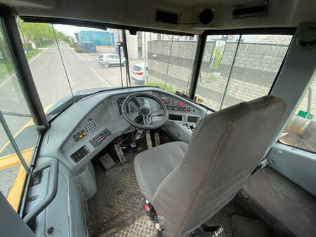 Zalomené klouby-dampry  2008 Volvo A35E (16)