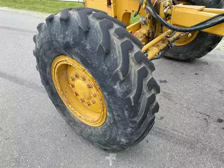 Livellatrici 2008 Caterpillar 140M Ripper + Pushblock (7)