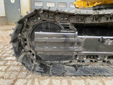 Rupsgraafmachines 2022 Caterpillar 323D3 (14)