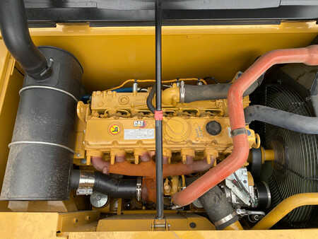 Rupsgraafmachines 2022 Caterpillar 323D3 (22)