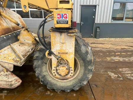 Stabilizátory půdy 2005 Caterpillar RM350 B (15)