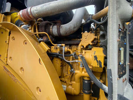 Kolové nakladače 2012 Caterpillar 980H (15)