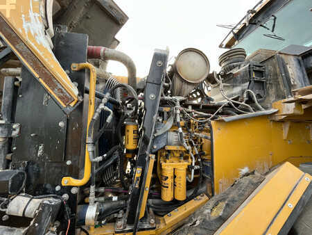 Kolové nakladače 2012 Caterpillar 972K - Full Steering (15)