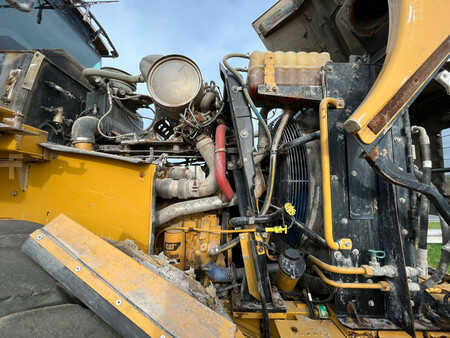 Kolové nakladače 2012 Caterpillar 972K - Full Steering (17)