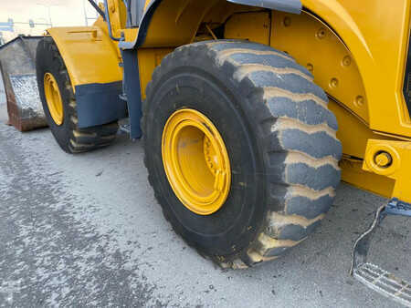 Radlader 2009 Caterpillar 966H (8)