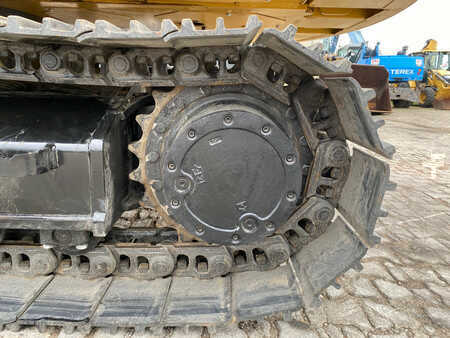 Rupsgraafmachines 2022 Caterpillar 323D3 (12)