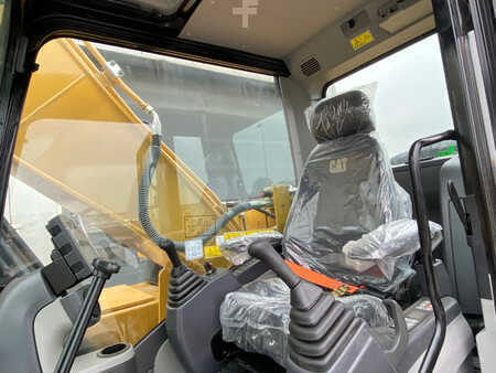 Rupsgraafmachines 2022 Caterpillar 323D3 (17)