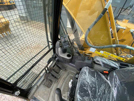 Rupsgraafmachines 2022 Caterpillar 323D3 (19)