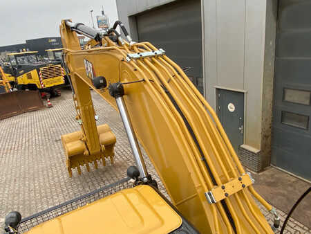Pelles sur chenilles 2022 Caterpillar 320D3 (29)