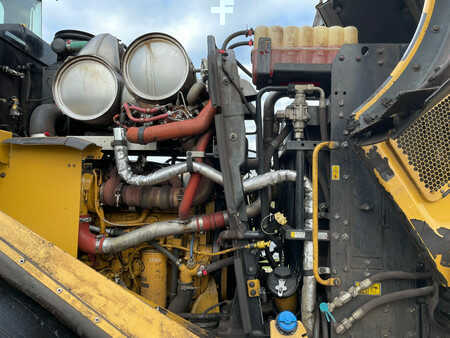 Kolové nakladače 2016 Caterpillar 972M XE - New bucket edge (14)
