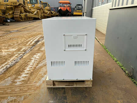 Power Generator 2022 Giga Power PLD12000SE 10 kVA silent generator (4)
