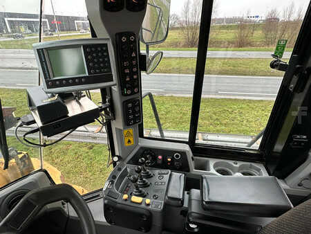 Pyöräkuormaajat 2012 Caterpillar 950K (22)