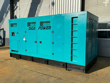 Power Generator 2023 Giga Power 1000 KVA silent generator set - RT-W800GF (19)