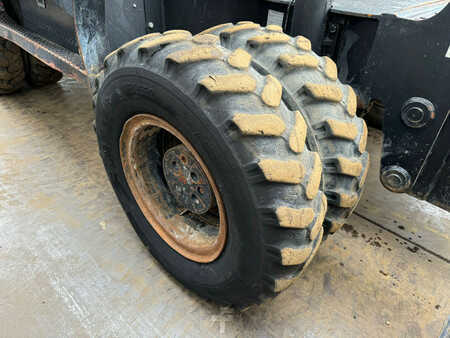 Mobilní bagry 2003 Caterpillar M322C - Hydraulic stabilizers / VA Triple boom / CE-certified, (17)