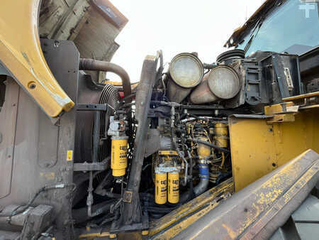 Kolové nakladače 2015 Caterpillar 972M (20)