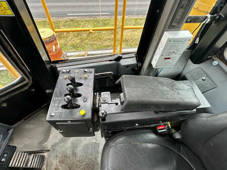 Pale Gommate 2009 Caterpillar 988H / rebuild in 2018 / 3th function (26)