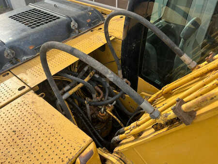 Escavadora de rastos 2008 Caterpillar 320D - bucket with teeth (16)