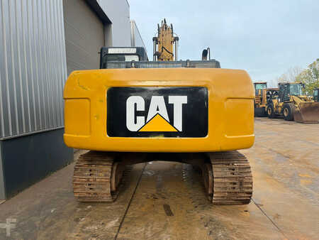 Caterpillar 320D - bucket with teeth