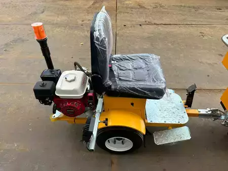 Muut 2024 Giga Power 860 Road Marking Machine (10)