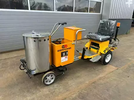 Muut 2024 Giga Power 860 Road Marking Machine (3)
