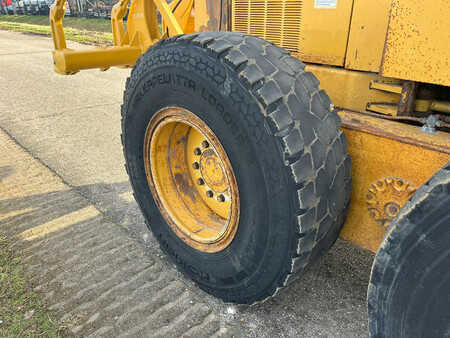 Niveladoras 2000 Caterpillar 160H (19)