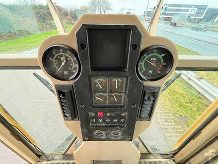 Caterpillar 163H 6x6 | CE-certified
