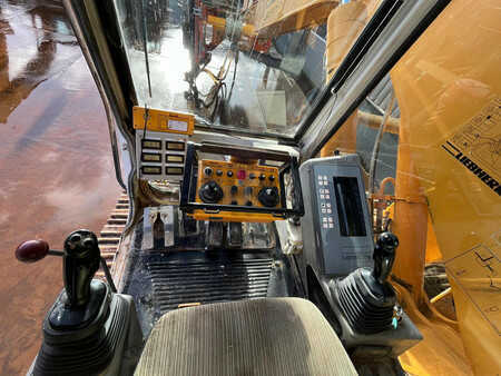 Vrtací přístroje na studny 1998 Liebherr R922 HDSL Wimmer Drill (27)