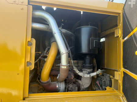 Grejdry 2019 Caterpillar 140GC - Push block / Ripper / New Tires (21)