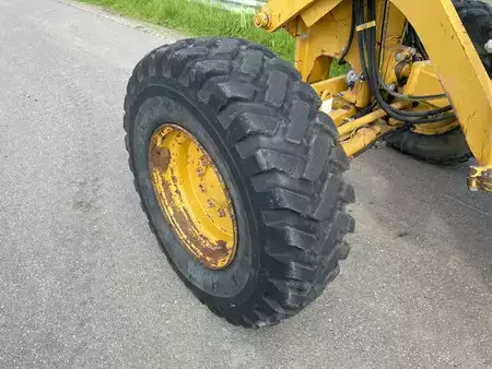 Grejdry 2011 Caterpillar 12M (10)