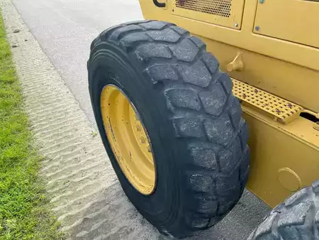 Grejdry 2011 Caterpillar 12M (11)