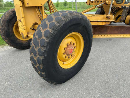 Grader 2005 Caterpillar 140H (12)