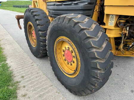 Grader 2005 Caterpillar 140H (13)