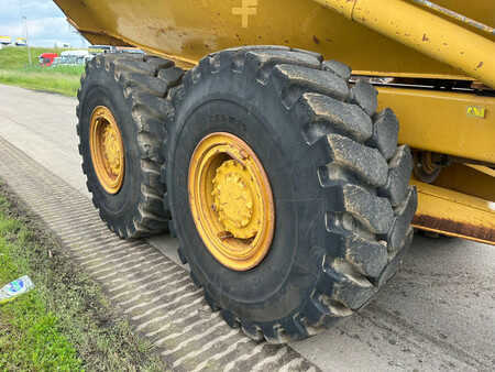 Wywrotki przegubowe 2009 Caterpillar 730 (13)