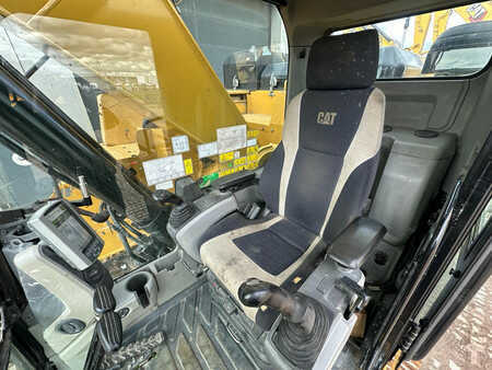Kettenbagger 2016 Caterpillar 335F L CR (21)