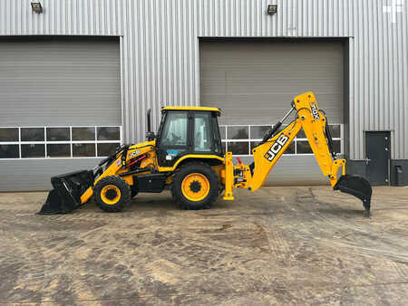 Rigid Backhoe Loader 2024 JCB 3DX (3CX) Plus Super 4x4 - A/C - Telescopic boom - Hammerlines (1)