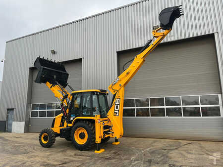 JCB 3DX (3CX) Plus Super 4x4 - A/C - Telescopic boom - Hammerlines