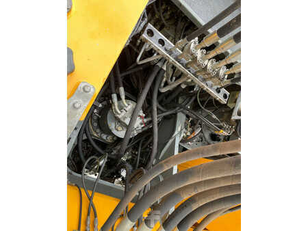 Mobile Cranes 2018 Liebherr LH30 M - Material Handler (18)