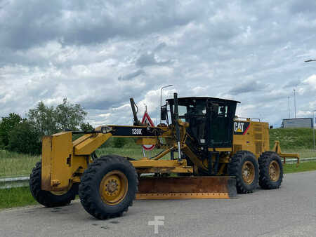 Grader 2018 Caterpillar 120K | NEW TIRES (2)