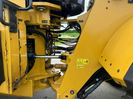 Kolové nakladače 2021 Caterpillar 980 - 2021 CE certified (16)