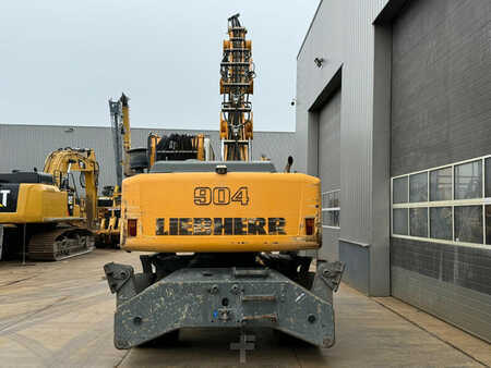 Liebherr A 904 C - Material Handler