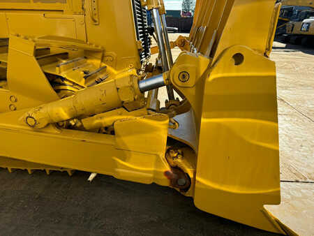 Telaketjupuskutraktorit 2000 Caterpillar D8R (12)