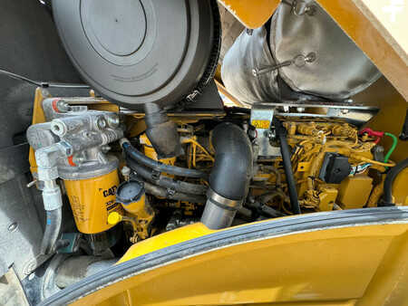 Bandenwalsen 2011 Caterpillar CS76 XT (16)