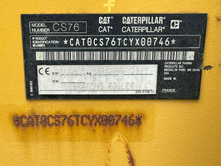 Bandenwalsen 2011 Caterpillar CS76 XT (32)