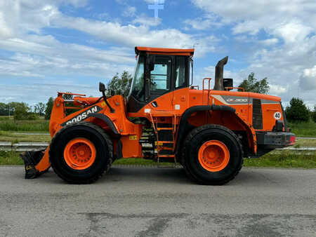 Doosan DL300-5