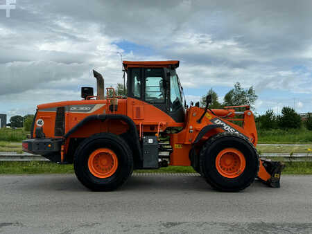 Doosan DL300-5